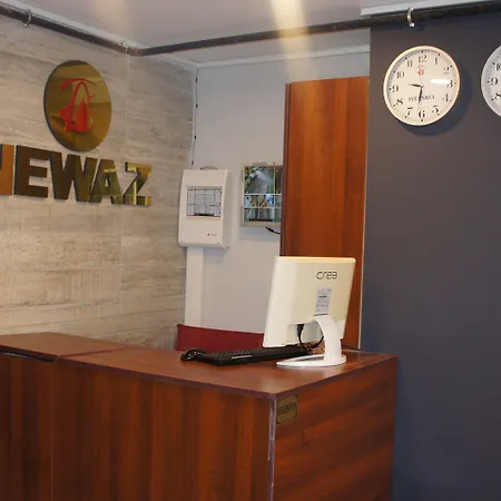 Hotel Newaz *