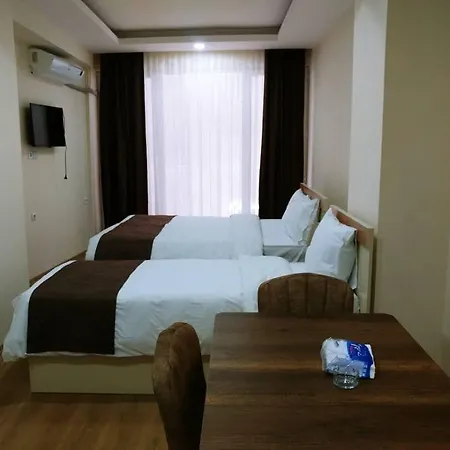 Newaz Hotel
